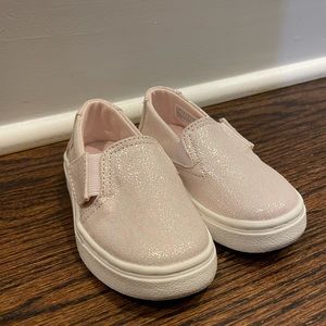 Girls Tom’s pink sparkle sneakers size 5D unworn!